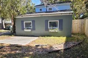 202 E 58th St, Savannah, GA 31405 - Photo 3