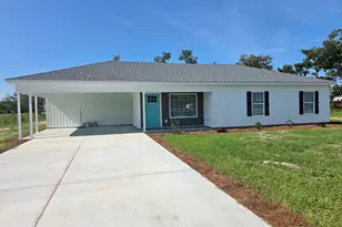 42 4th Ave, Hazlehurst, GA 31539 - Photo 1