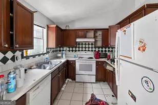 840 Tradd Ct, Stone Mountain, GA 30087 - Photo 13