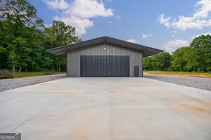 1321A Garrett Rd, Statham, GA 30666 - Photo 3