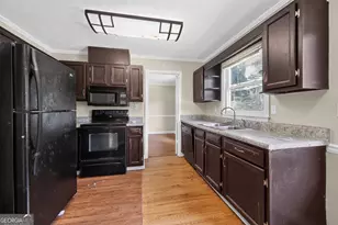 575 Oak Springs Dr NW, Lawrenceville, GA 30043 - Photo 3