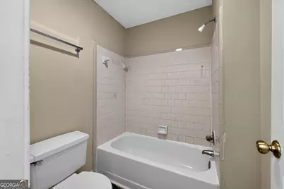 575 Oak Springs Drive NW, Lawrenceville, GA 30043 - Photo 17