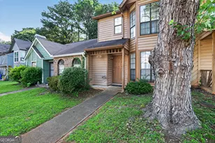 867 Heritage Oaks Dr, Stone Mountain, GA 30088 - Photo 3