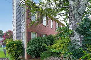 585 Woodcrest Manor Dr, Stone Mountain, GA 30083 - Photo 13