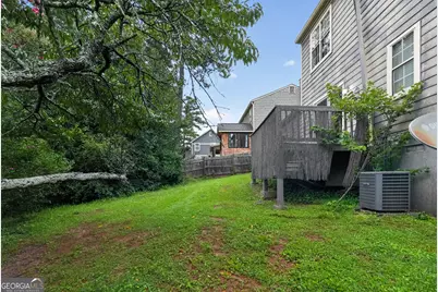 585 Woodcrest Manor Drive, Stone Mountain, GA 30083 - Photo 7
