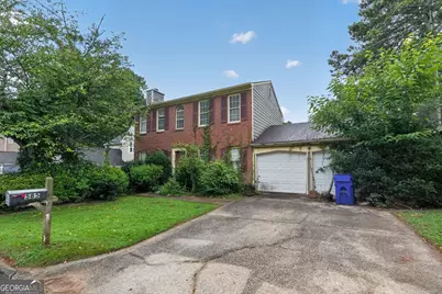 585 Woodcrest Manor Drive, Stone Mountain, GA 30083 - Photo 3