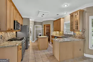 6010 Georgetown Park Dr, Norcross, GA 30071 - Photo 9