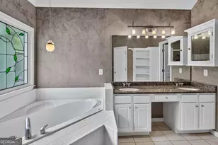 6010 Georgetown Park Dr, Norcross, GA 30071 - Photo 21