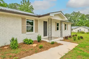 407 Church St, Pendergrass, GA 30567 - Photo 3