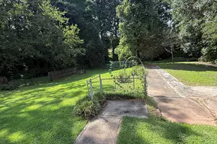 4101 Springlake Cir, Buford, GA 30519 - Photo 29