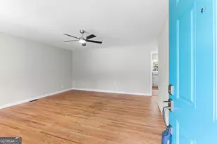 102 Hillridge Dr, Warner Robins, GA 31088 - Photo 3