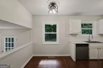 3242 Boulder Brook Drive, Lithonia, GA 30038 - Photo 13