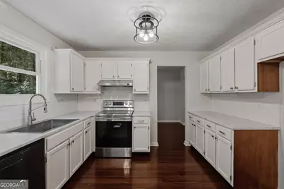 3242 Boulder Brook Drive, Lithonia, GA 30038 - Photo 5