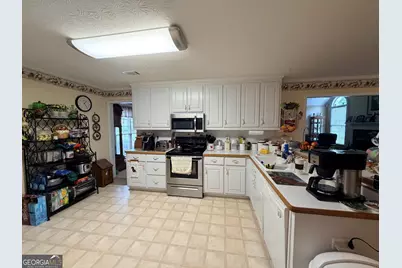 4090 Forest View Drive SE, Conyers, GA 30094 - Photo 9