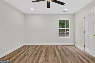4322 Lower Fayetteville Rd, Sharpsburg, GA 30277 - Photo 15