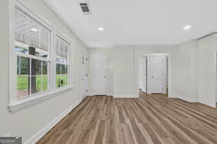 4322 Lower Fayetteville Rd, Sharpsburg, GA 30277 - Photo 7