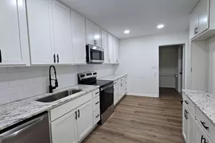 2192 General Winship Dr, Macon, GA 31204 - Photo 9
