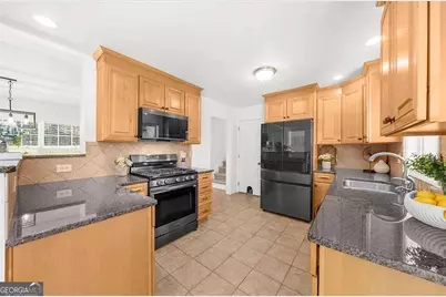 3381 Ember Street, Marietta, GA 30066 - Photo 11