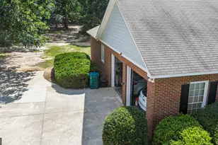 129 Larkspur, Albany, GA 31721 - Photo 7