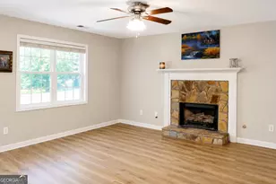 523 S River Dr, Jackson, GA 30233 - Photo 7