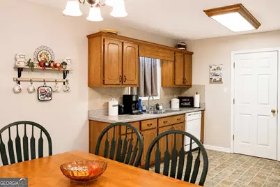 523 S River Drive, Jackson, GA 30233 - Photo 11