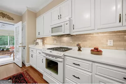 182 Brookstone Court, Macon, GA 31210 - Photo 9