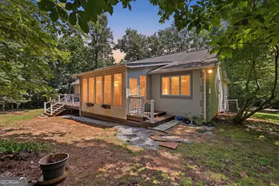 419 Thornwood Circle, Mount Airy, GA 30563 - Photo 3