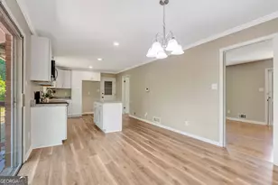 335 Kelly Dr, Fayetteville, GA 30214 - Photo 7