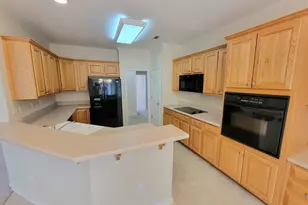 225 Lockmeade Way, Fayetteville, GA 30215 - Photo 9