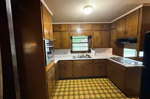 8132 Birch Dr, Covington, GA 30014 - Photo 9