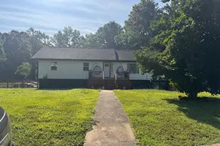 3401 Moravia Dr, Lithonia, GA 30038 - Photo 3