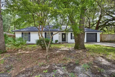 822 Lakeview Court, Hinesville, GA 31313 - Photo 3