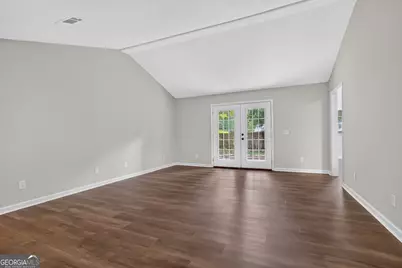 822 Lakeview Court, Hinesville, GA 31313 - Photo 7
