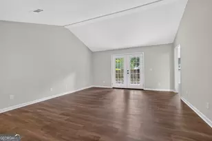 822 Lakeview Ct, Hinesville, GA 31313 - Photo 7