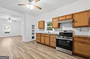 310 S Walnut St, Greensboro, GA 30642 - Photo 17