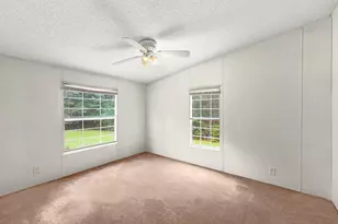 141 Gamecock Way, Barnesville, GA 30204 - Photo 23