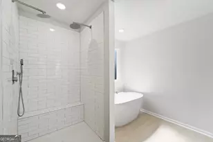 303 Hudson Ct, Jackson, GA 30233 - Photo 7