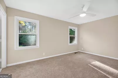 217 Baywood Circle, Lagrange, GA 30240 - Photo 13