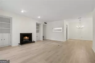 101 Dunbar Dr, Dunwoody, GA 30338 - Photo 7