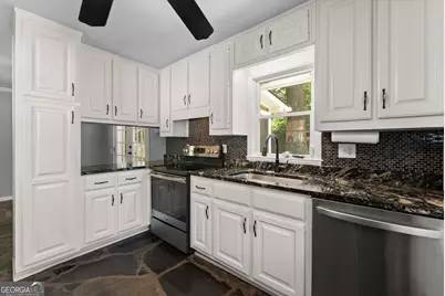 1085 Tanglewood Drive, Gainesville, GA 30501 - Photo 11