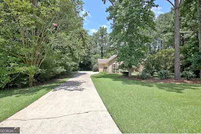 315 Felton Drive, Fayetteville, GA 30214 - Photo 3