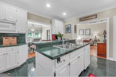 561 Harbour Shores Drive, Jackson, GA 30233 - Photo 23
