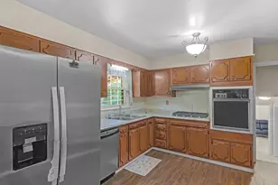 2026 Pinecrest Dr, Morrow, GA 30260 - Photo 11