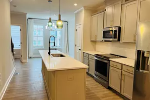 2635 Creekside Dr NW, Atlanta, GA 30318 - Photo 11