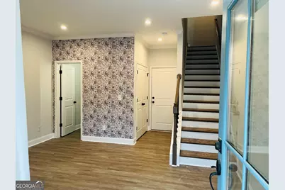 2635 Creekside Drive NW, Atlanta, GA 30318 - Photo 5