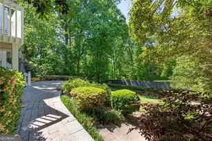 1880 Greystone Rd NW, Atlanta, GA 30318 - Photo 23