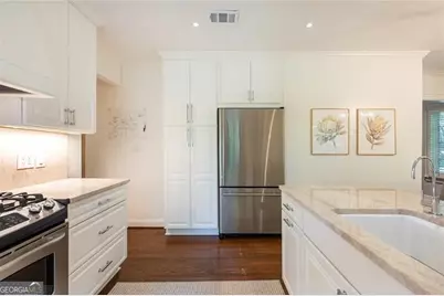 1880 Greystone Road NW, Atlanta, GA 30318 - Photo 5