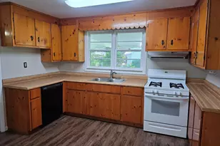 404 E Moore St, Bloomingdale, GA 31302 - Photo 7