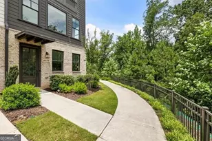 6579 Beacon Dr, Atlanta, GA 30328 - Photo 5