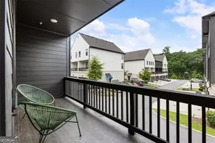 6579 Beacon Dr, Atlanta, GA 30328 - Photo 19
